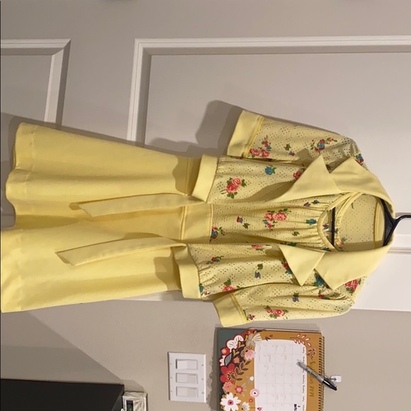Summer dress - Picture 1 of 4